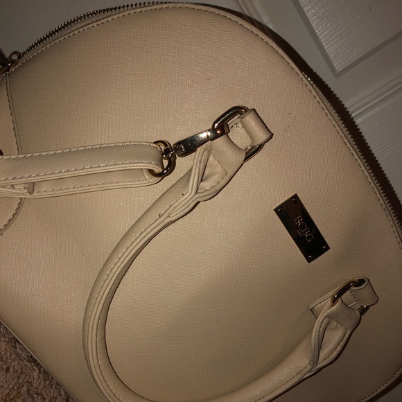 BCBG purse - Picture 2 of 3